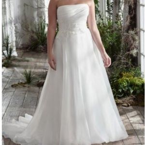 Ivory Maggie Sottero MADGE NWT Plus